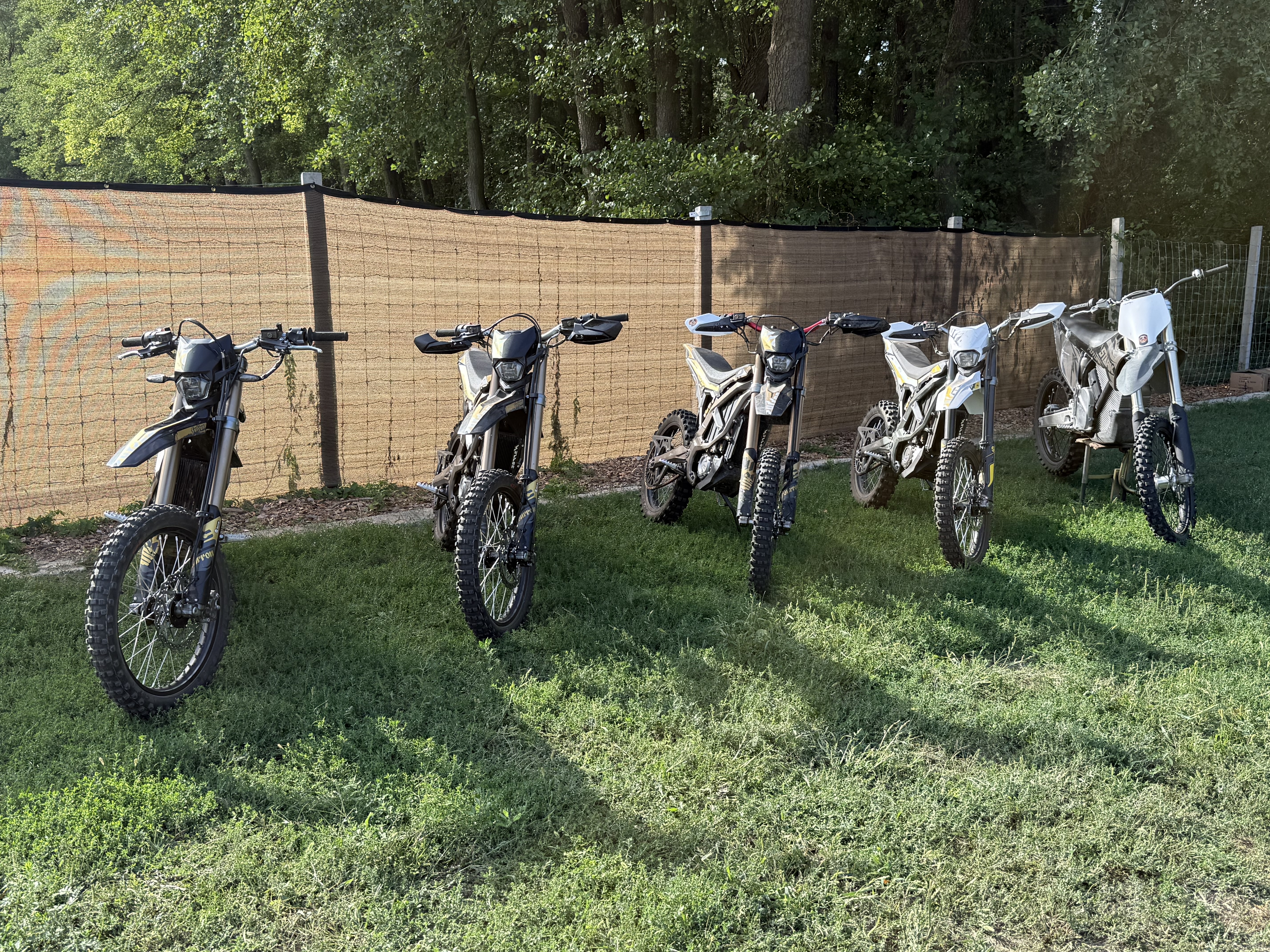 Bérelhető motorok